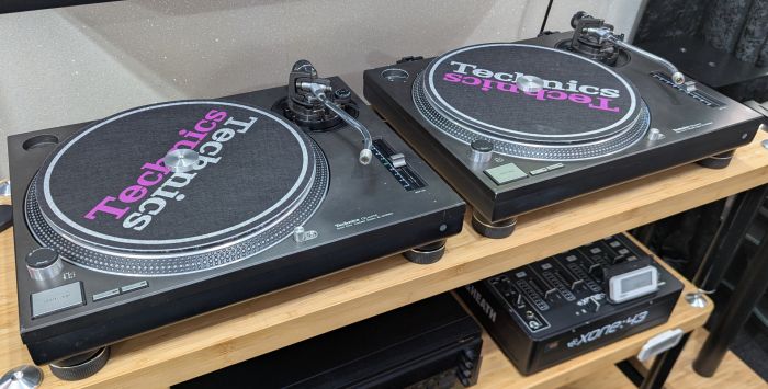 Technics SL-1210MK2